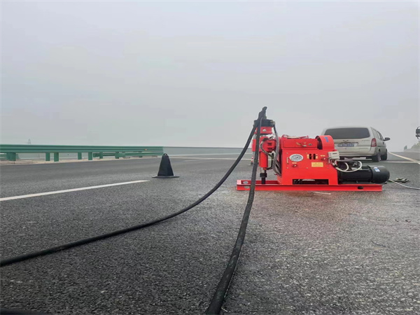 恩平马路路基路面开裂下沉注浆加固灌浆