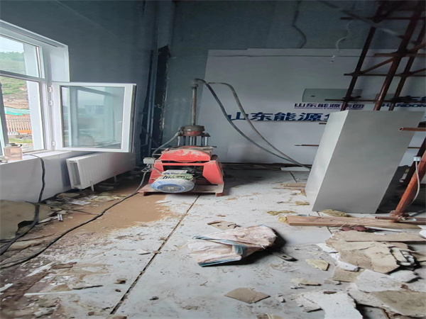 恩平地基基础下沉墙体裂缝加固注浆顶升施工